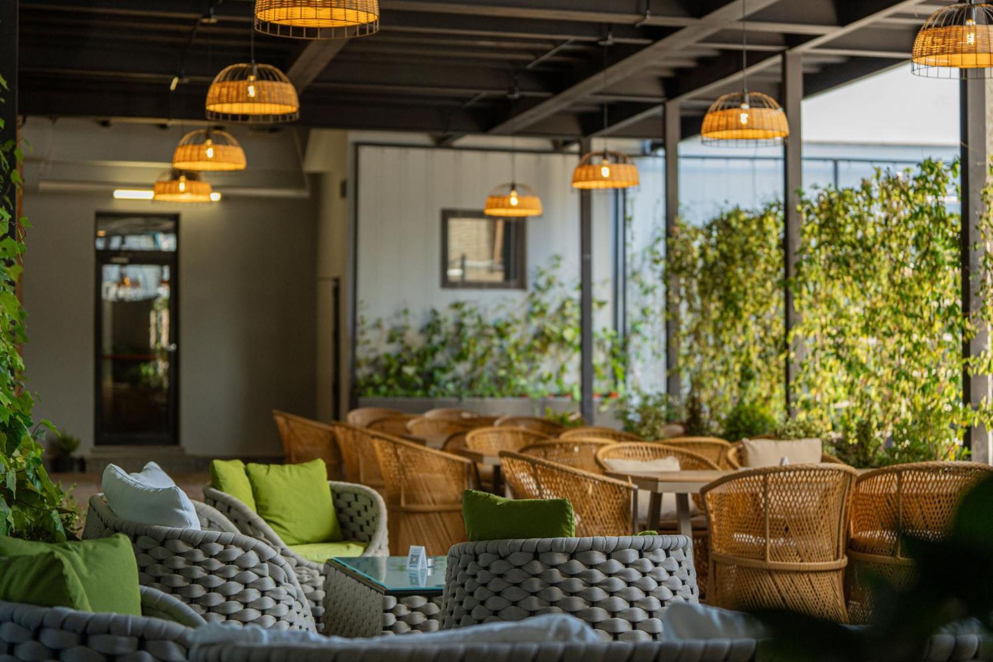 Holiday Inn Telavi By Ihg Exterior photo